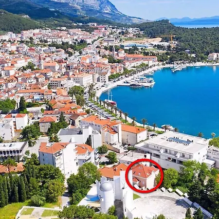 In 6683 Apartment Makarska