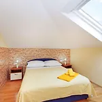 In 6683 Makarska
