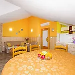 In 6683 Makarska